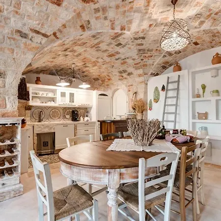 Apollo House Of Puglia منزل ريفي